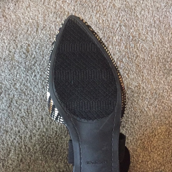 Patterned Flats - Picture 3 of 3